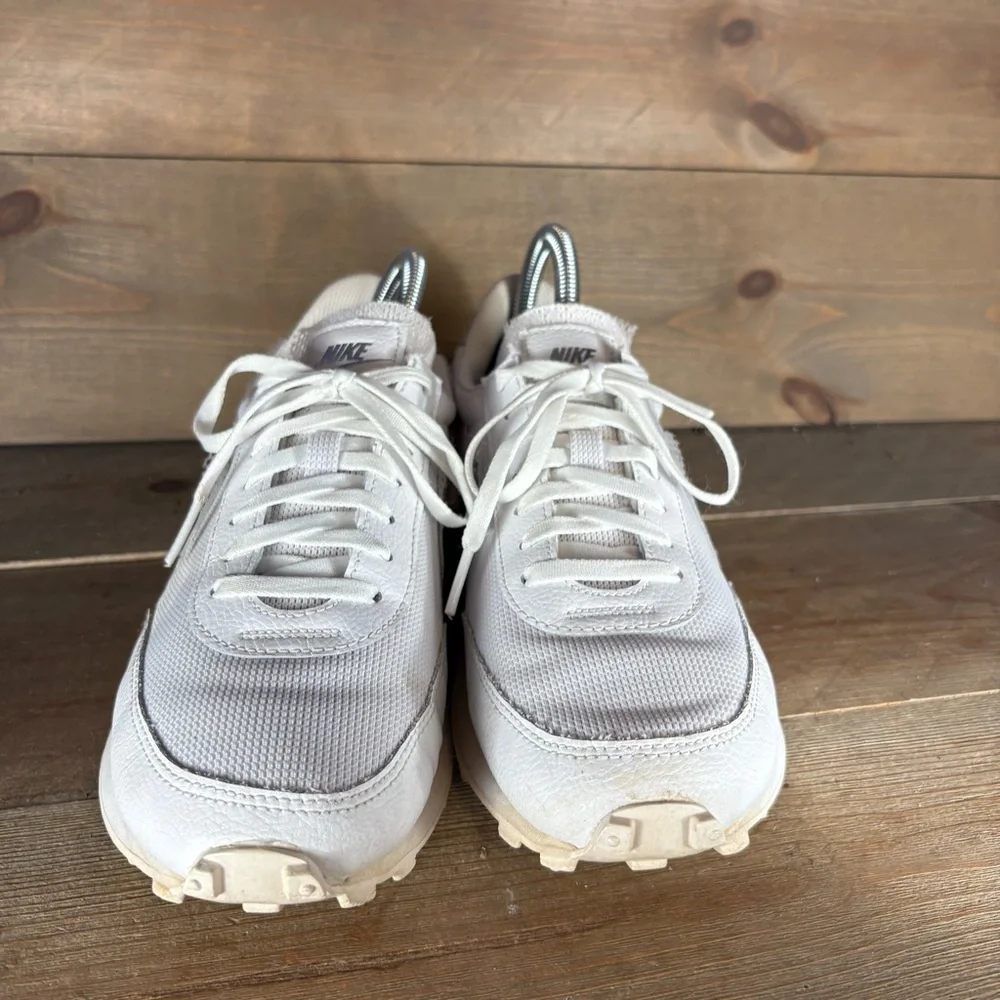 nike daybreak womens size 9 shoes white athletic running sneakers